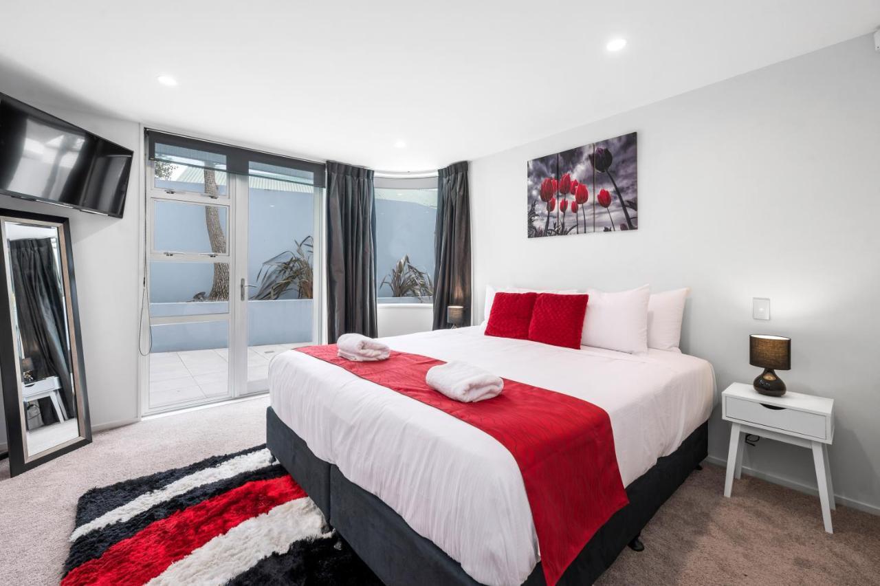 אגם טאופו Lakeside Apartment Waimahana 1 מראה חיצוני תמונה